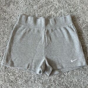 Nike Light Grey Cotton Shorts - Size Medium